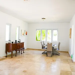 manati-world-point.top-hotels-puertorico.com/